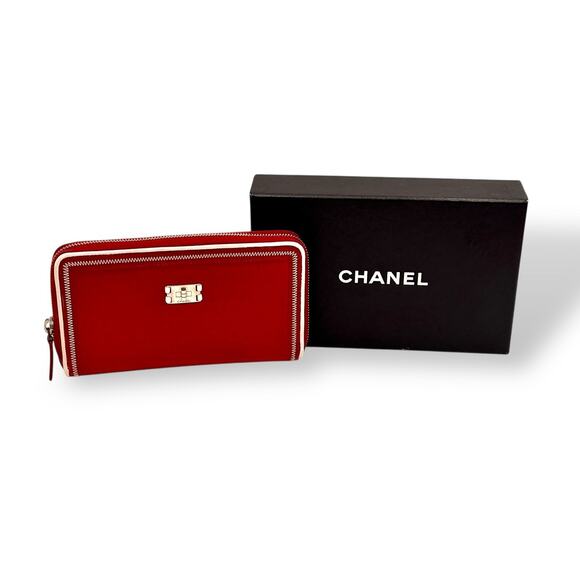 2.55 Long Wallet Distressed Leather Zip Around Purse Authentic In Red - Picture 5 of 14